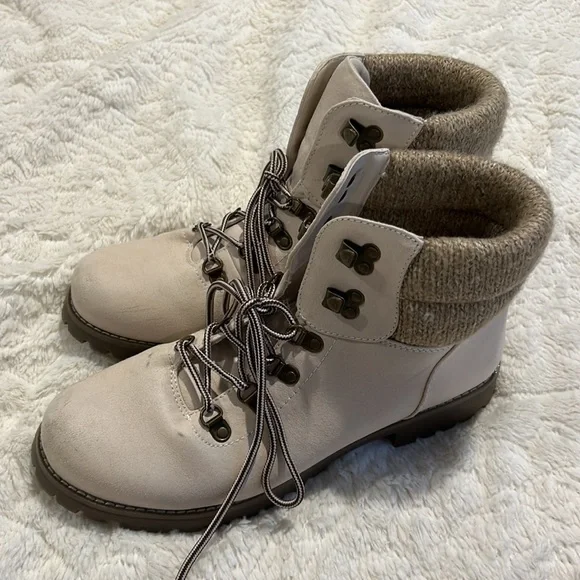 Cliff Booties - Picture 2 of 3